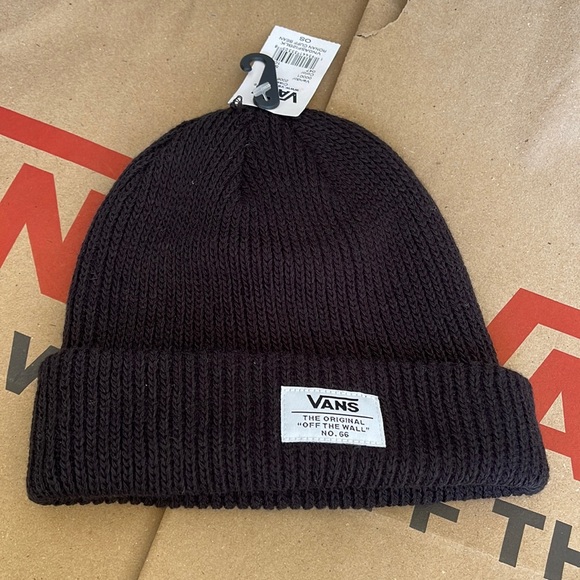 Vans Accessories - VANS The Original "Of The Wall" Ronan Cuff Beanie WMNS